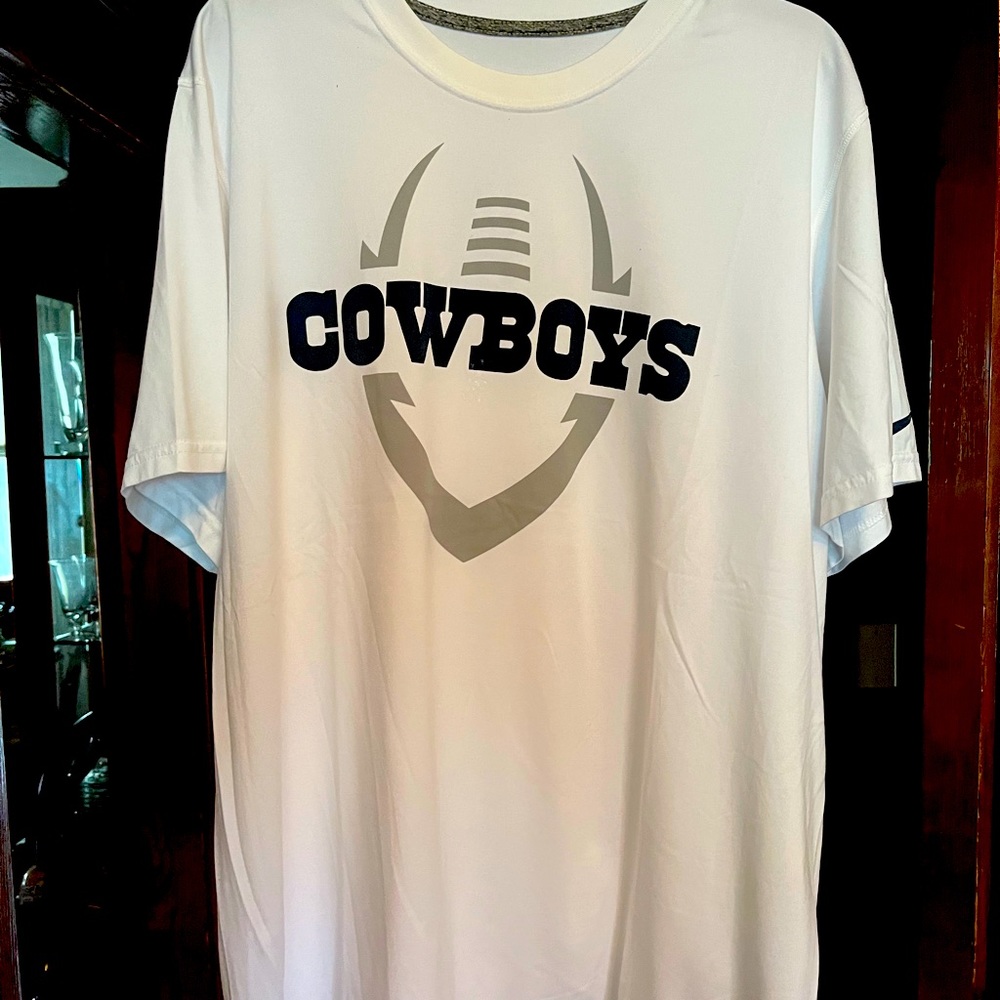 Dallas Cowboys NFL Team Apparel t-shirt